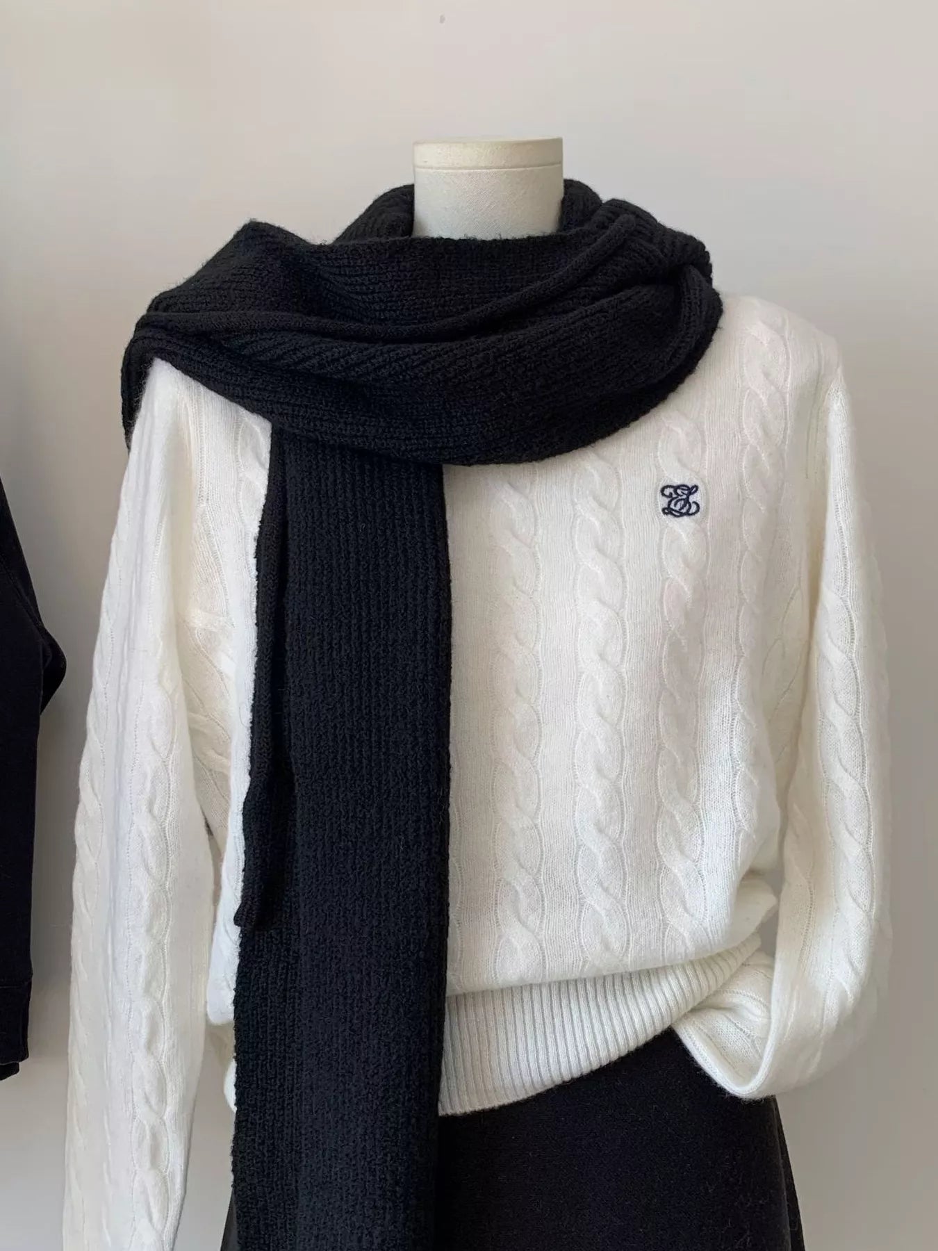 01bc3497f370438d8ed083c8b41deb40-Max-Origin